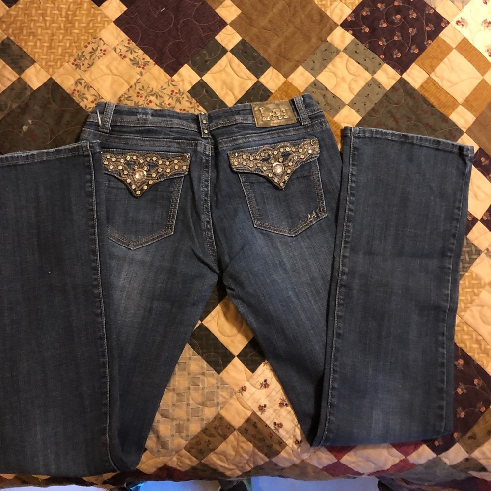 L.A. idol Jeans